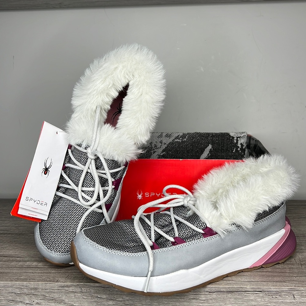 NWT in Box Spyder Aggie Women Glacier Grey Faux Fur Sneakers size 8.5